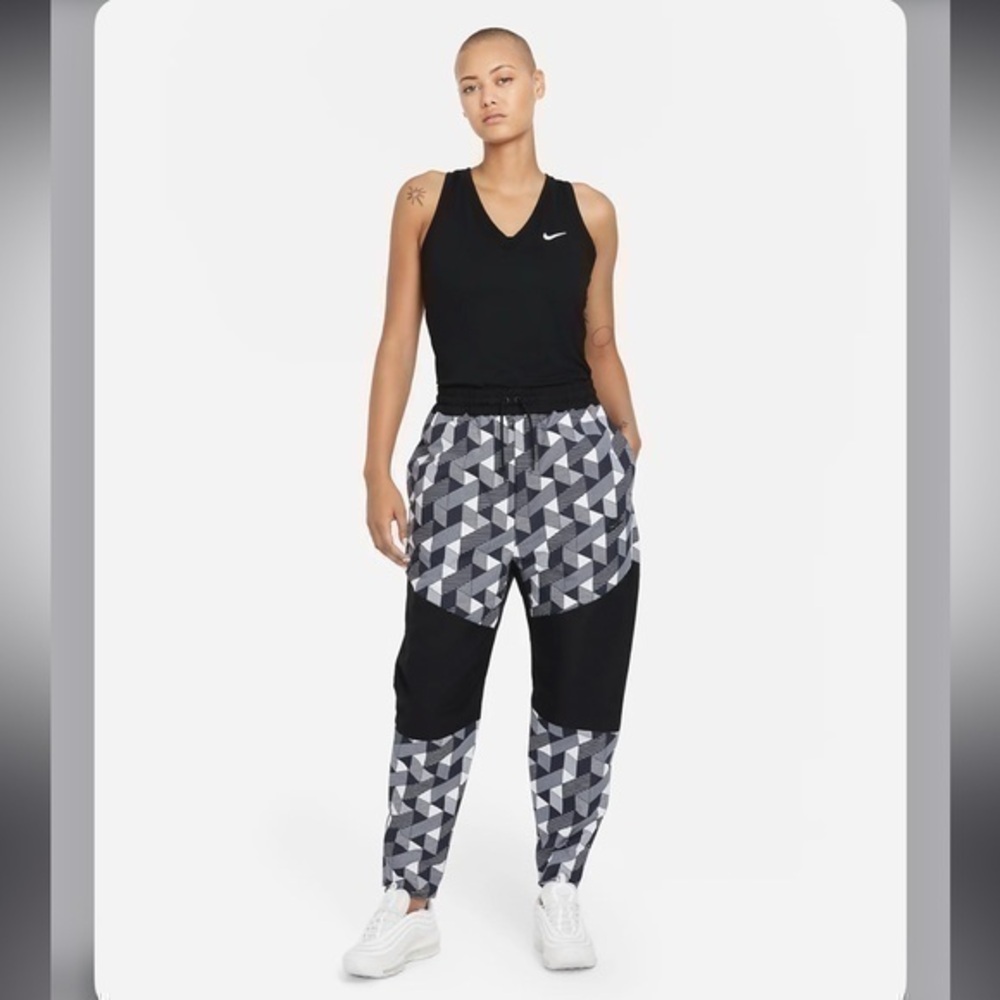 Nike X Serena Design Crew woven geo print cuffed pants in black
